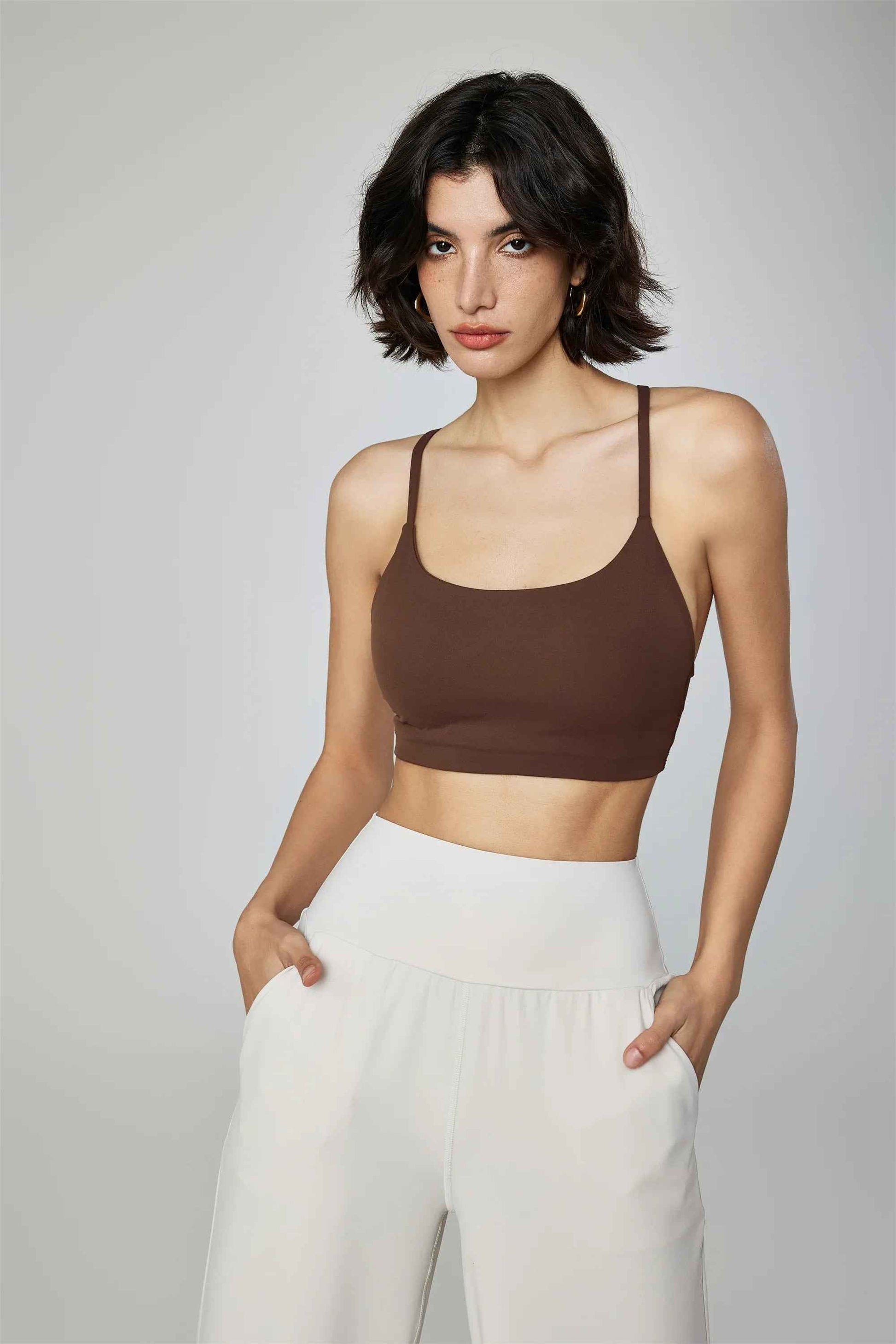 Strappy U-Neck Sports Bra Tank