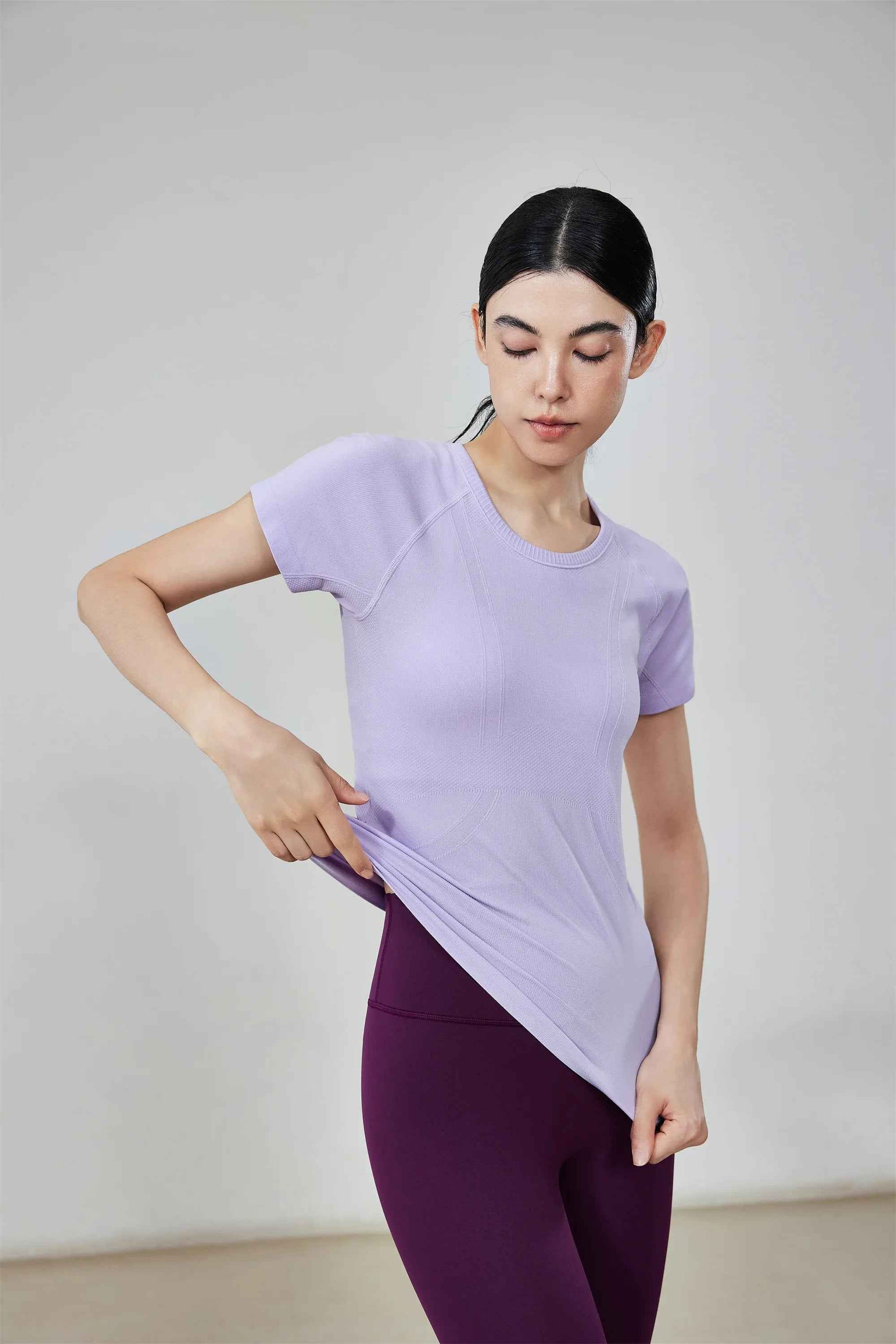 Women’s Seamless Anti-Bacterial Top
