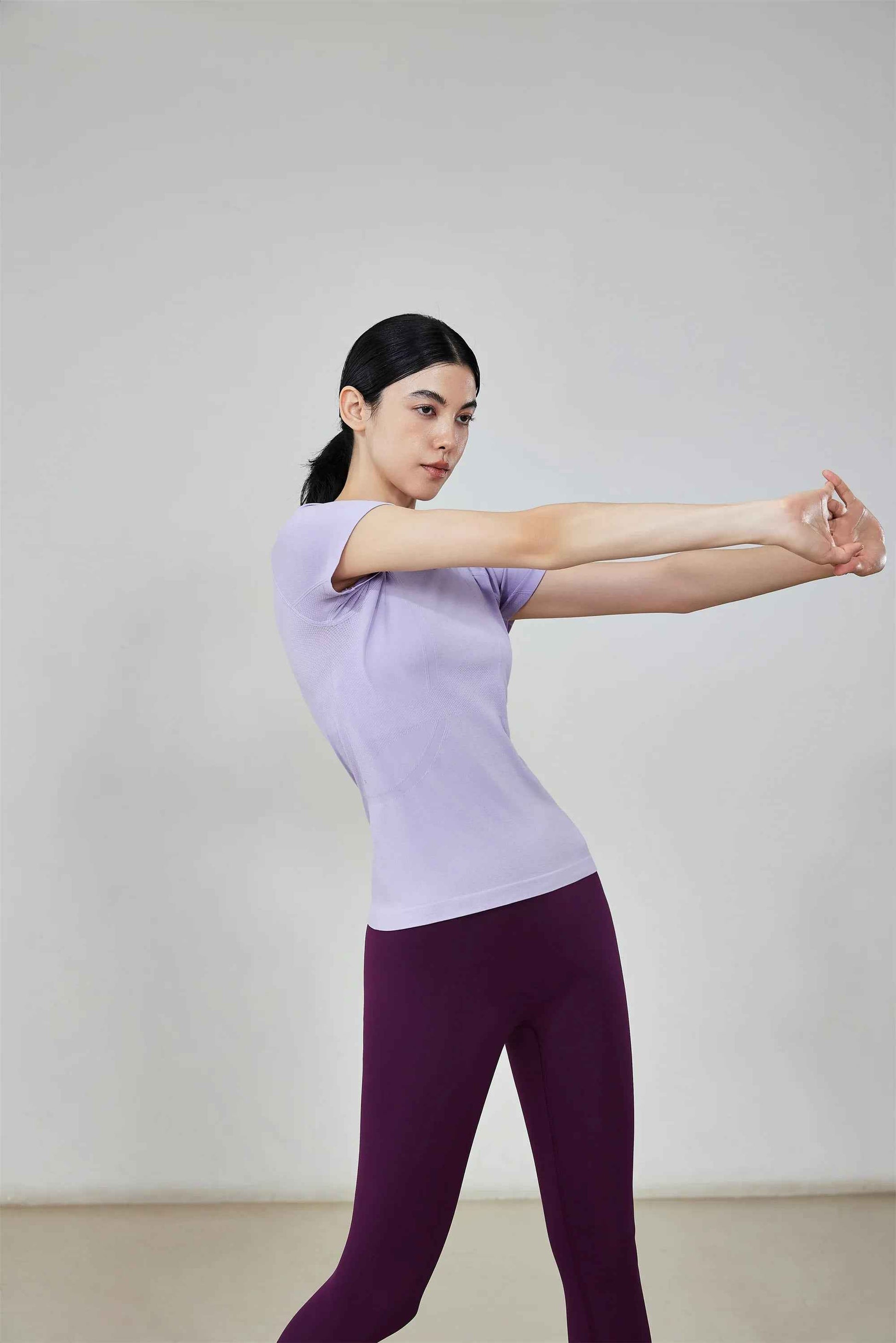 Women’s Seamless Anti-Bacterial Top