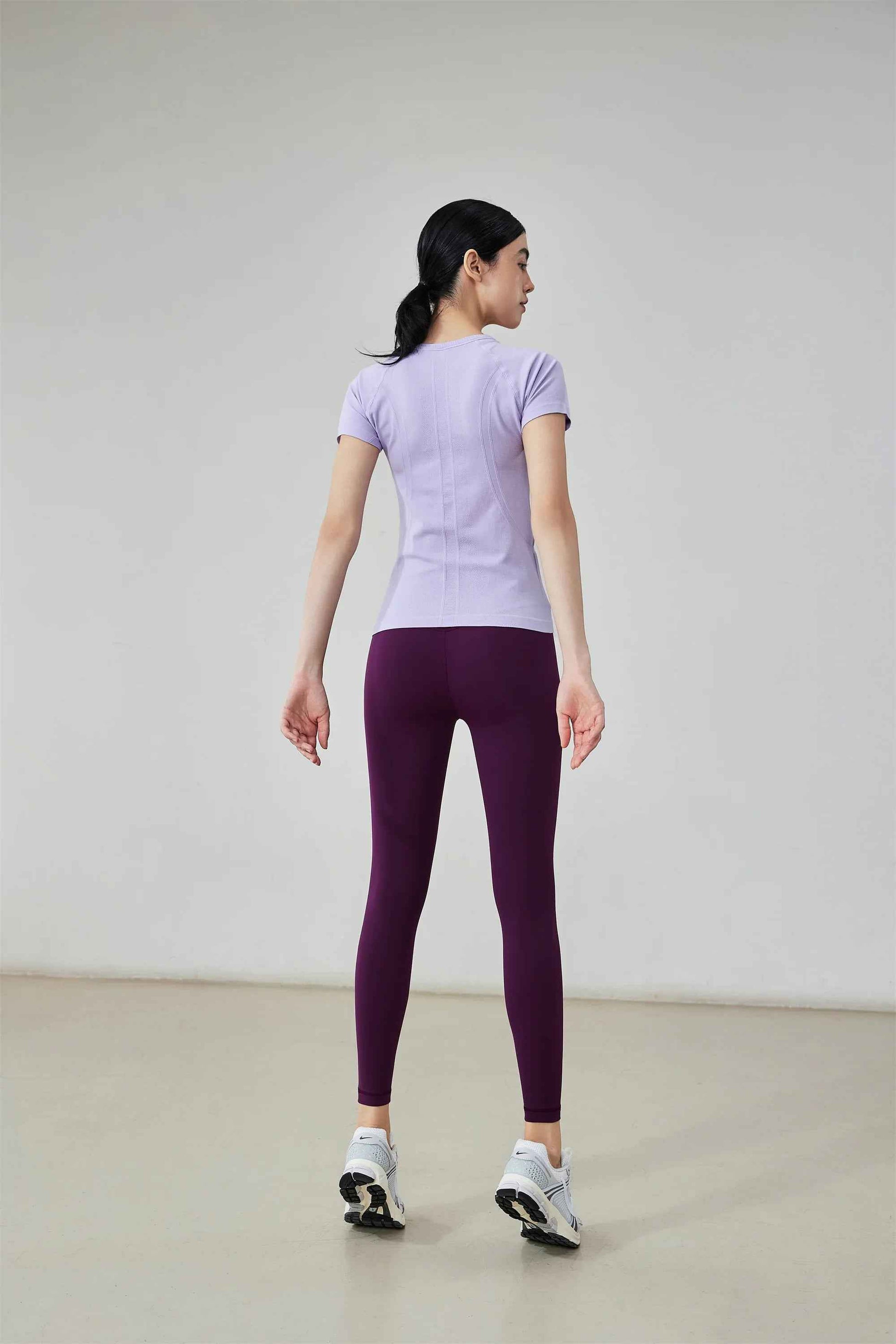 Women’s Seamless Anti-Bacterial Top