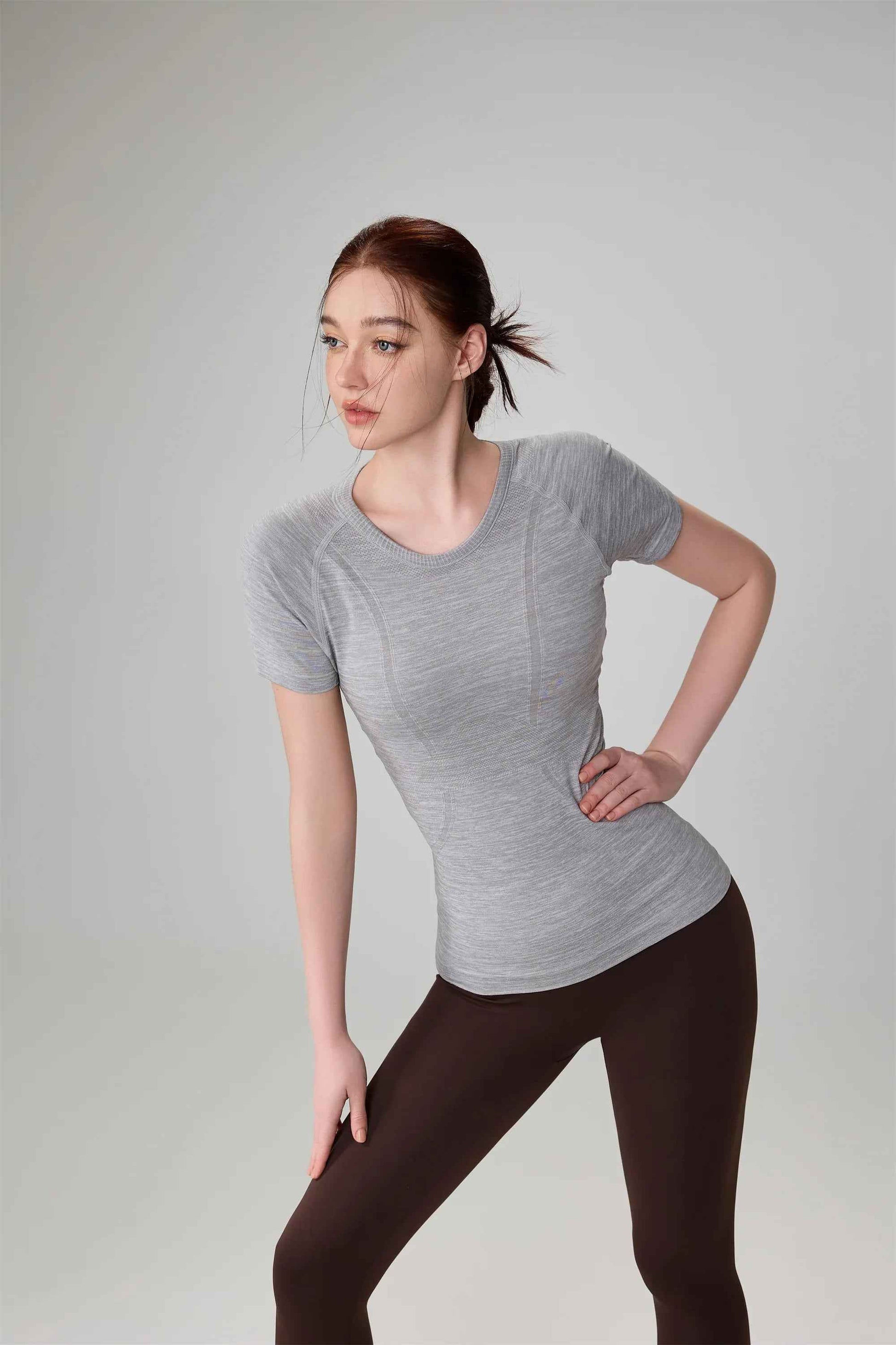 Women’s Seamless Anti-Bacterial Top