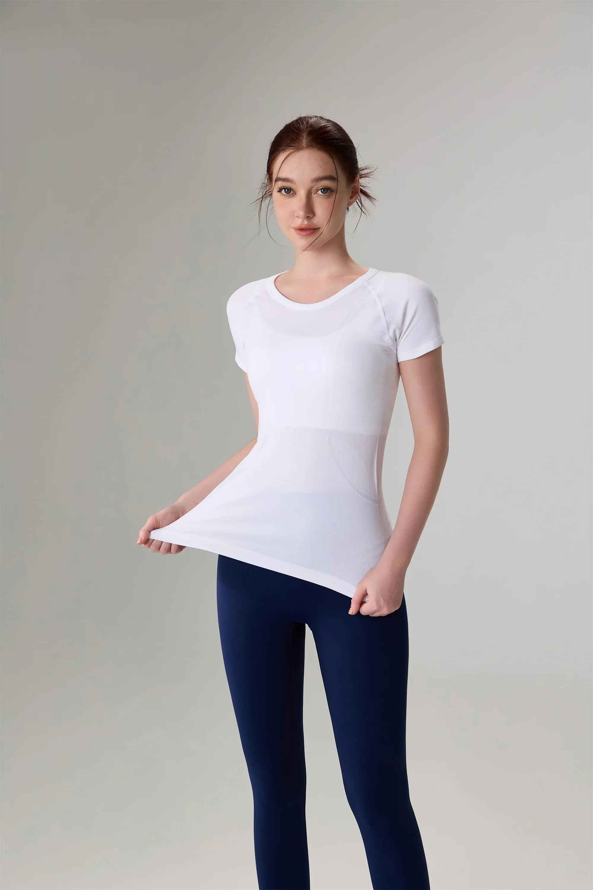 Women’s Seamless Anti-Bacterial Top