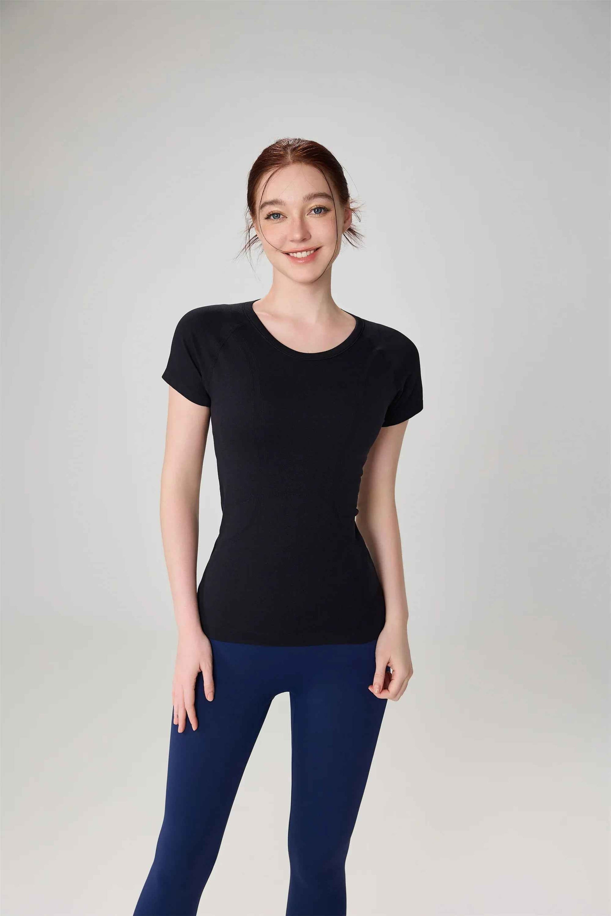 Women’s Seamless Anti-Bacterial Top