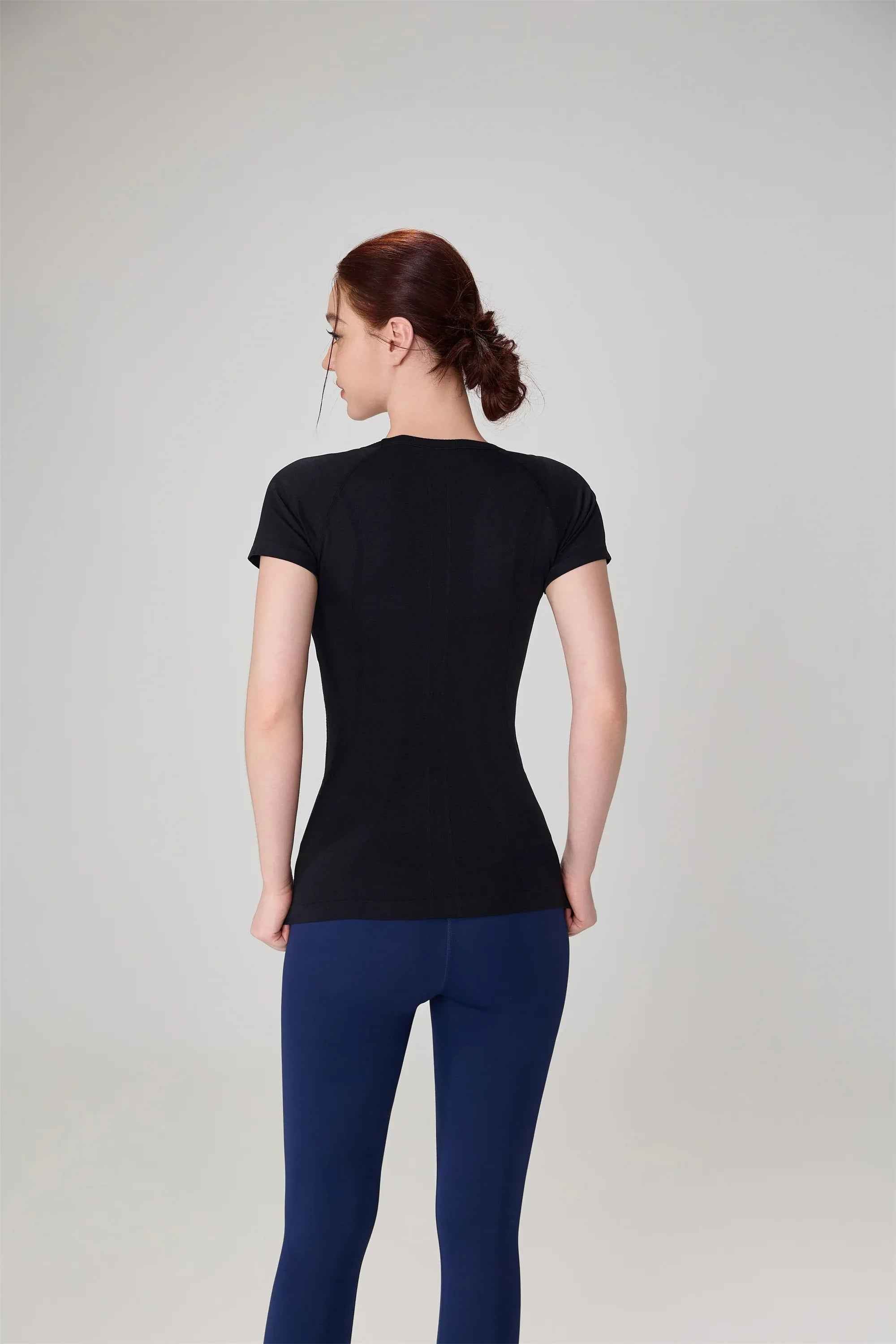 Women’s Seamless Anti-Bacterial Top