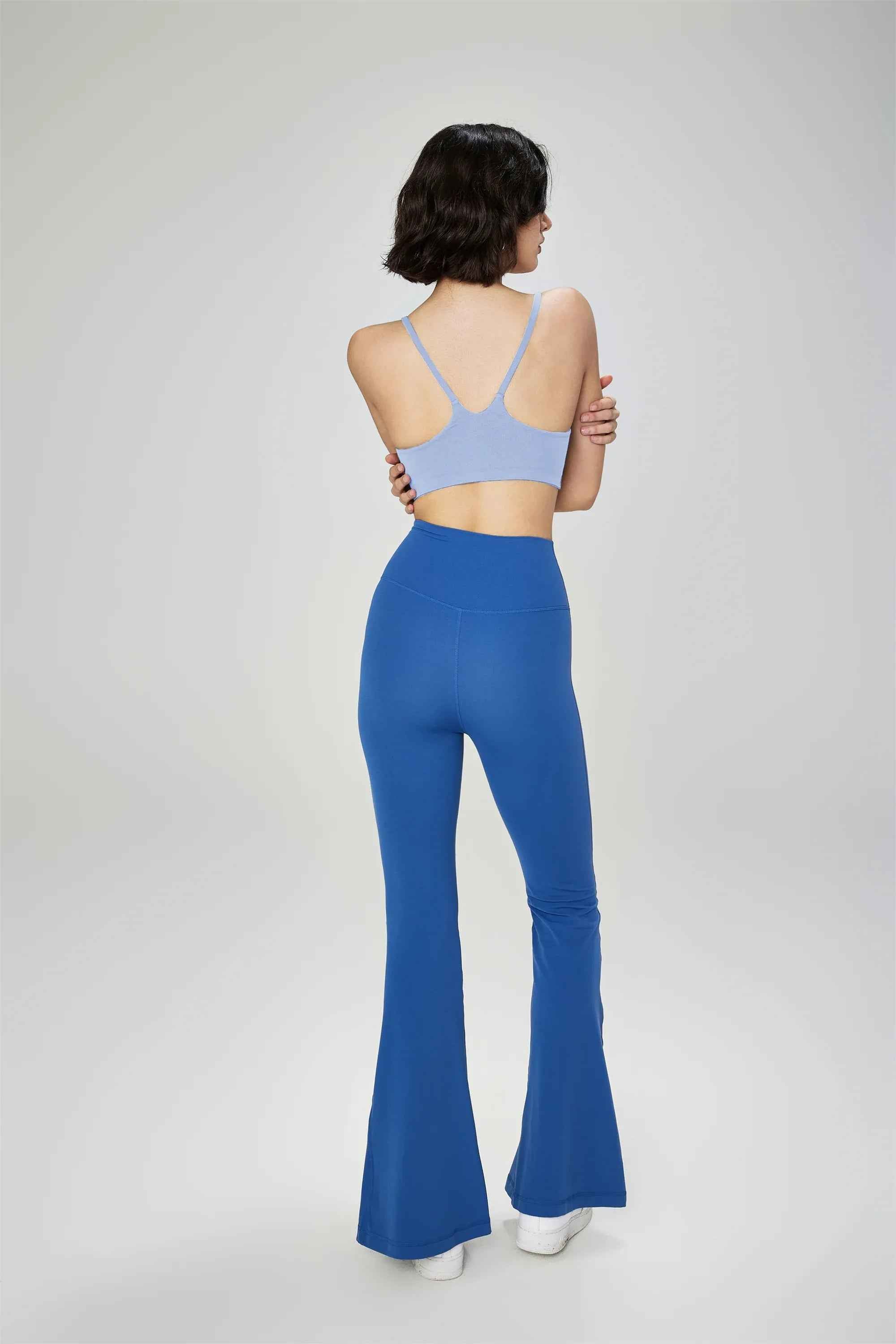 Strappy U-Neck Sports Bra Tank