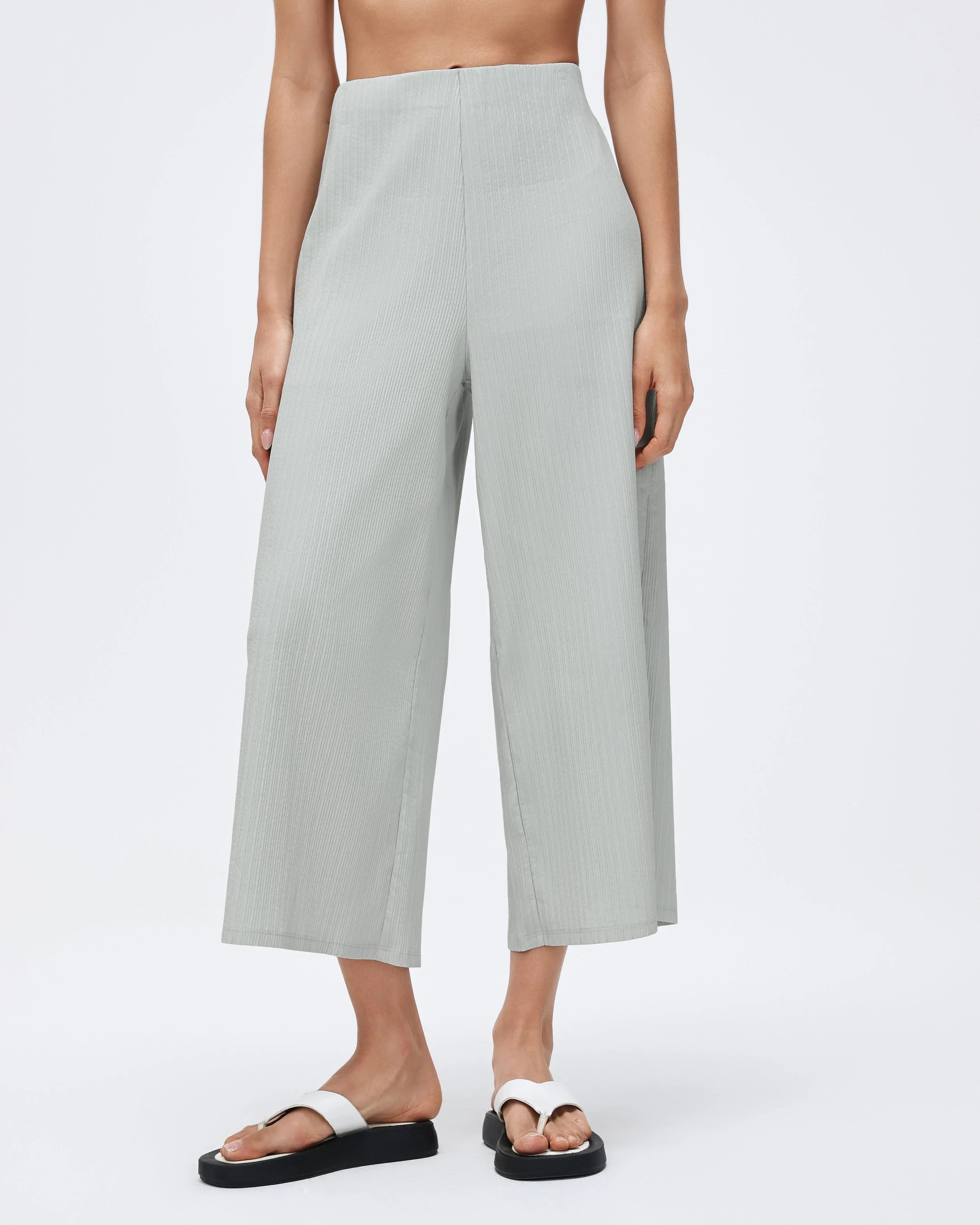 High-Waist Wide-Leg Cropped Sweatpants
