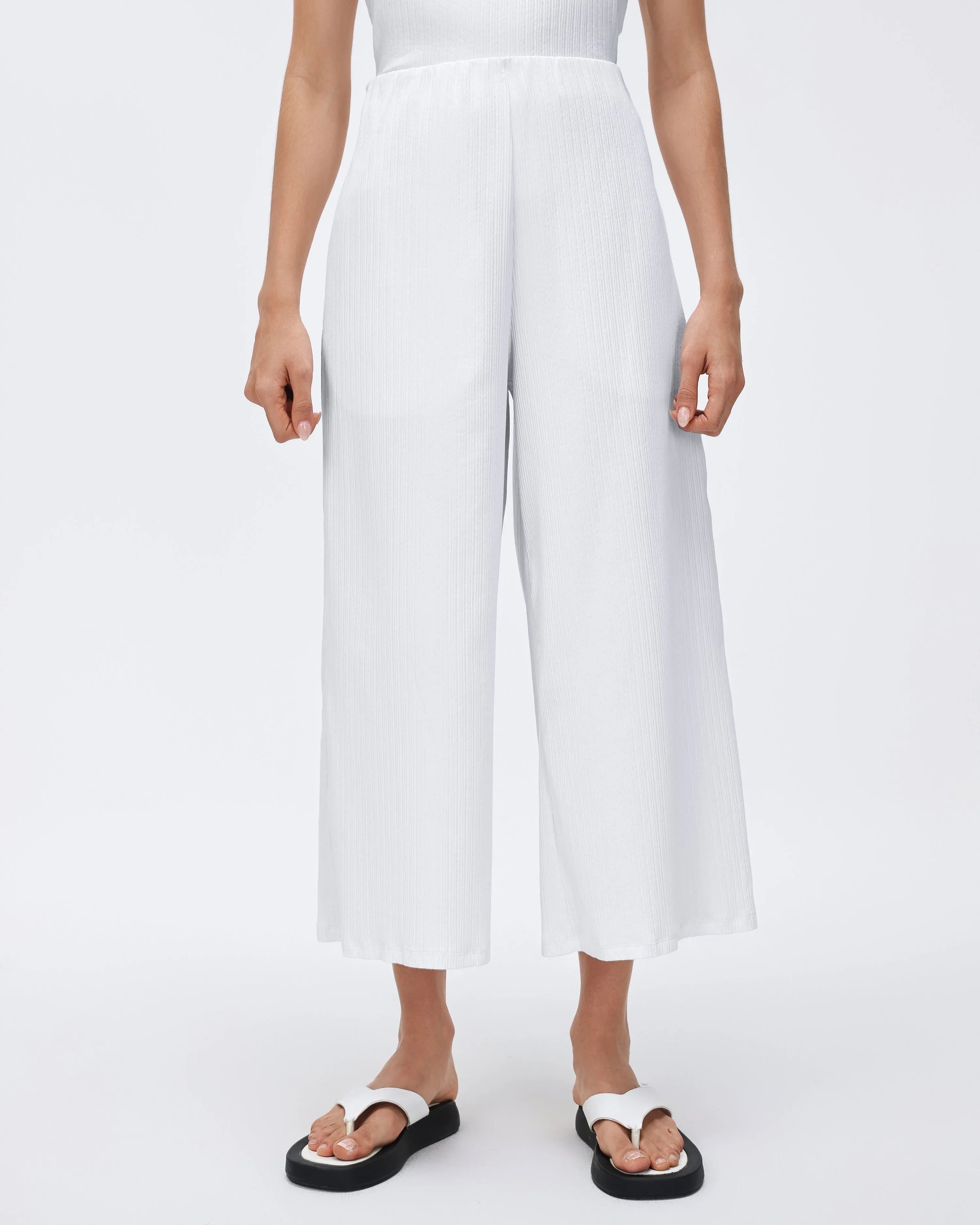 High-Waist Wide-Leg Cropped Sweatpants