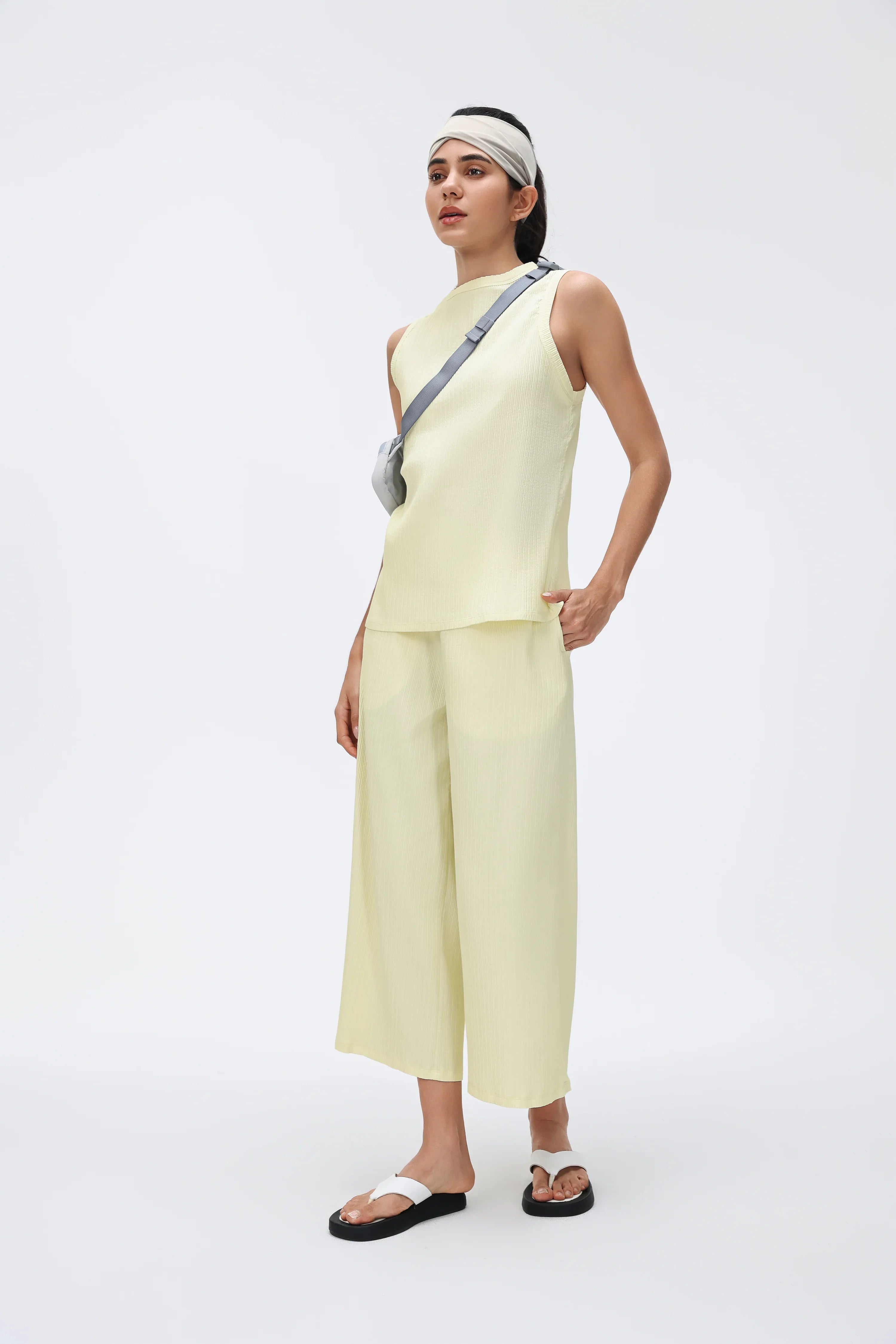 High-Waist Wide-Leg Cropped Sweatpants