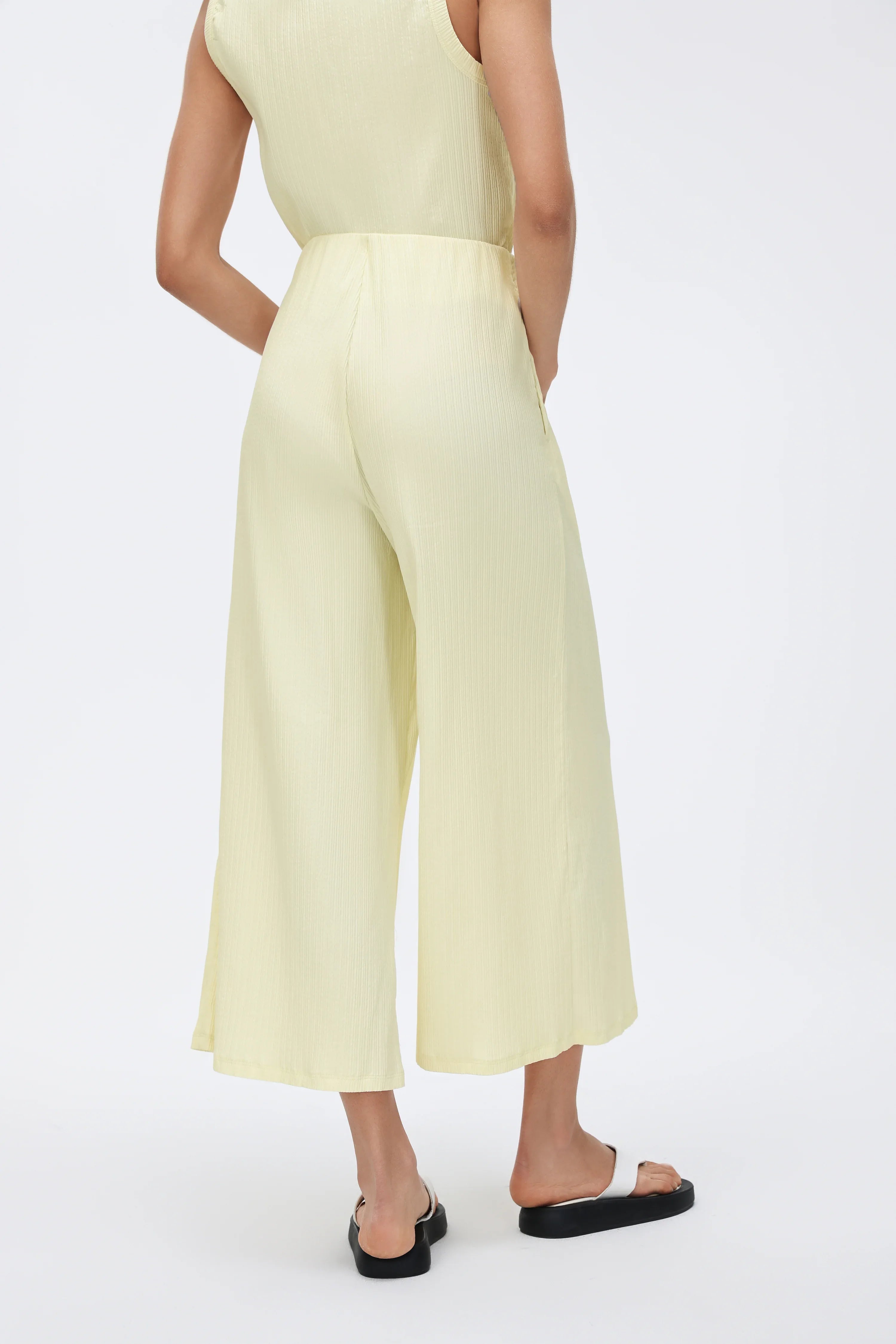 High-Waist Wide-Leg Cropped Sweatpants