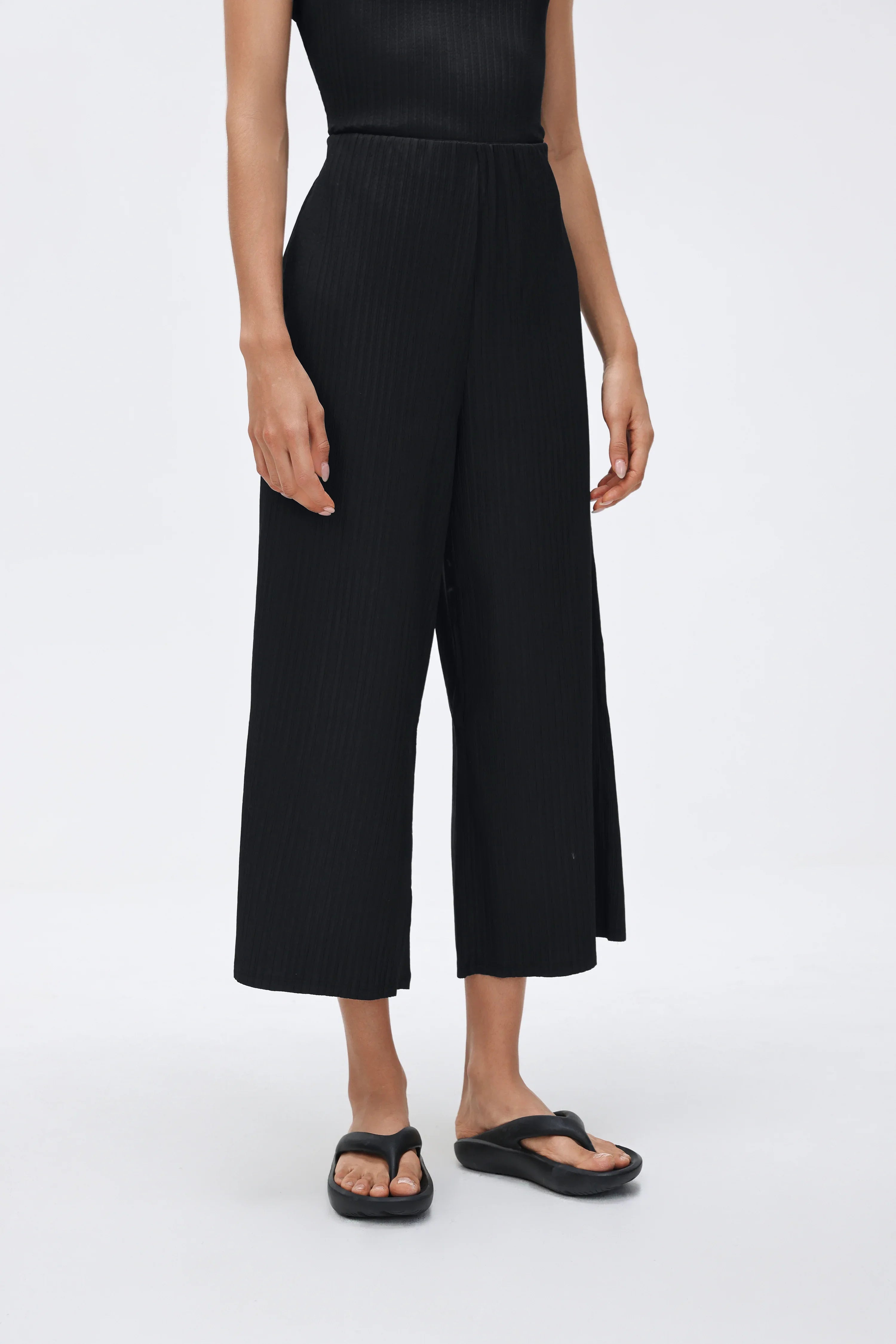 High-Waist Wide-Leg Cropped Sweatpants