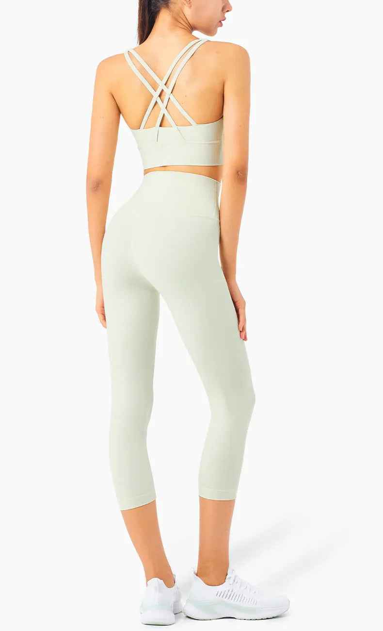 Cross-Back Sculpting Sports Bra