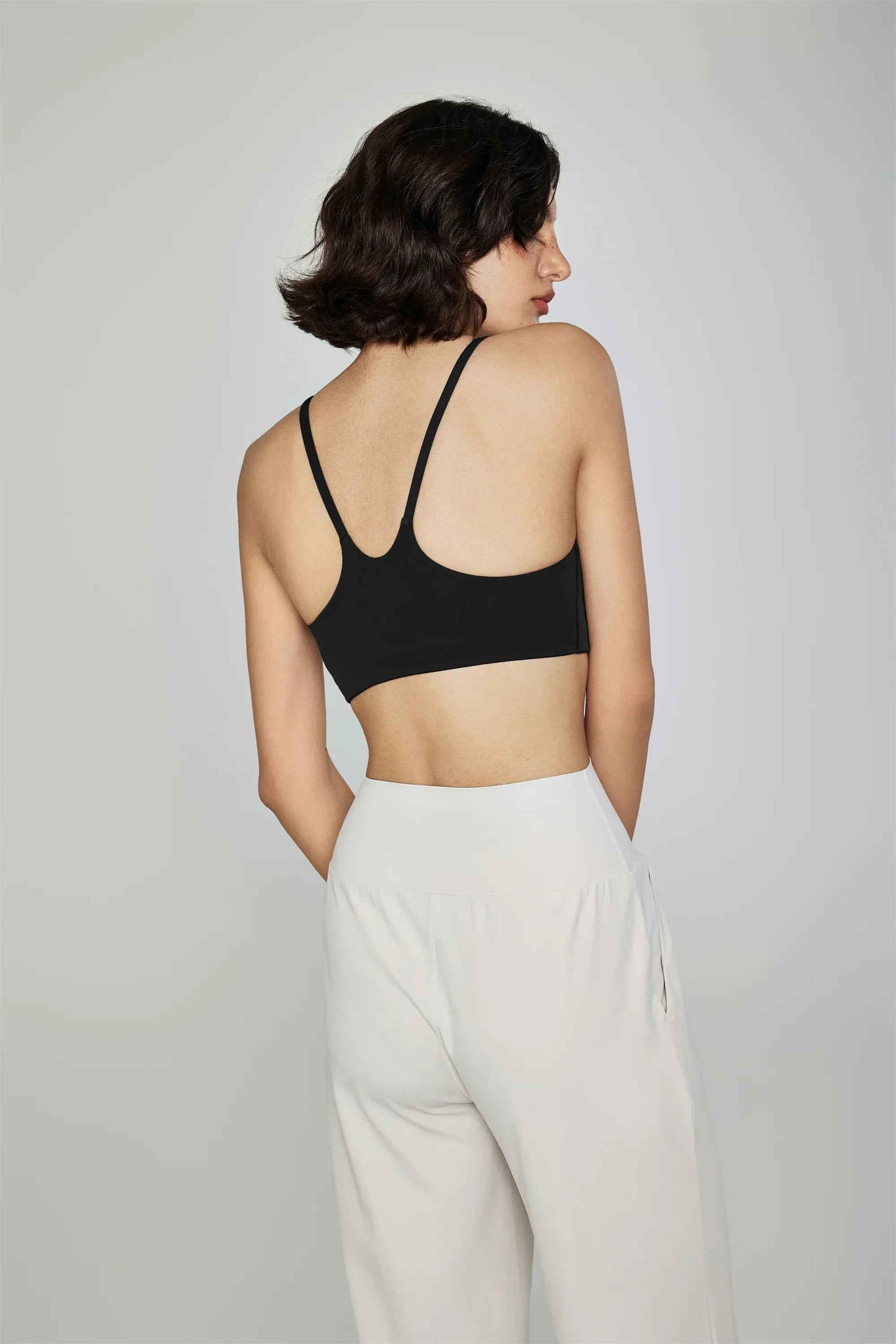Strappy U-Neck Sports Bra Tank