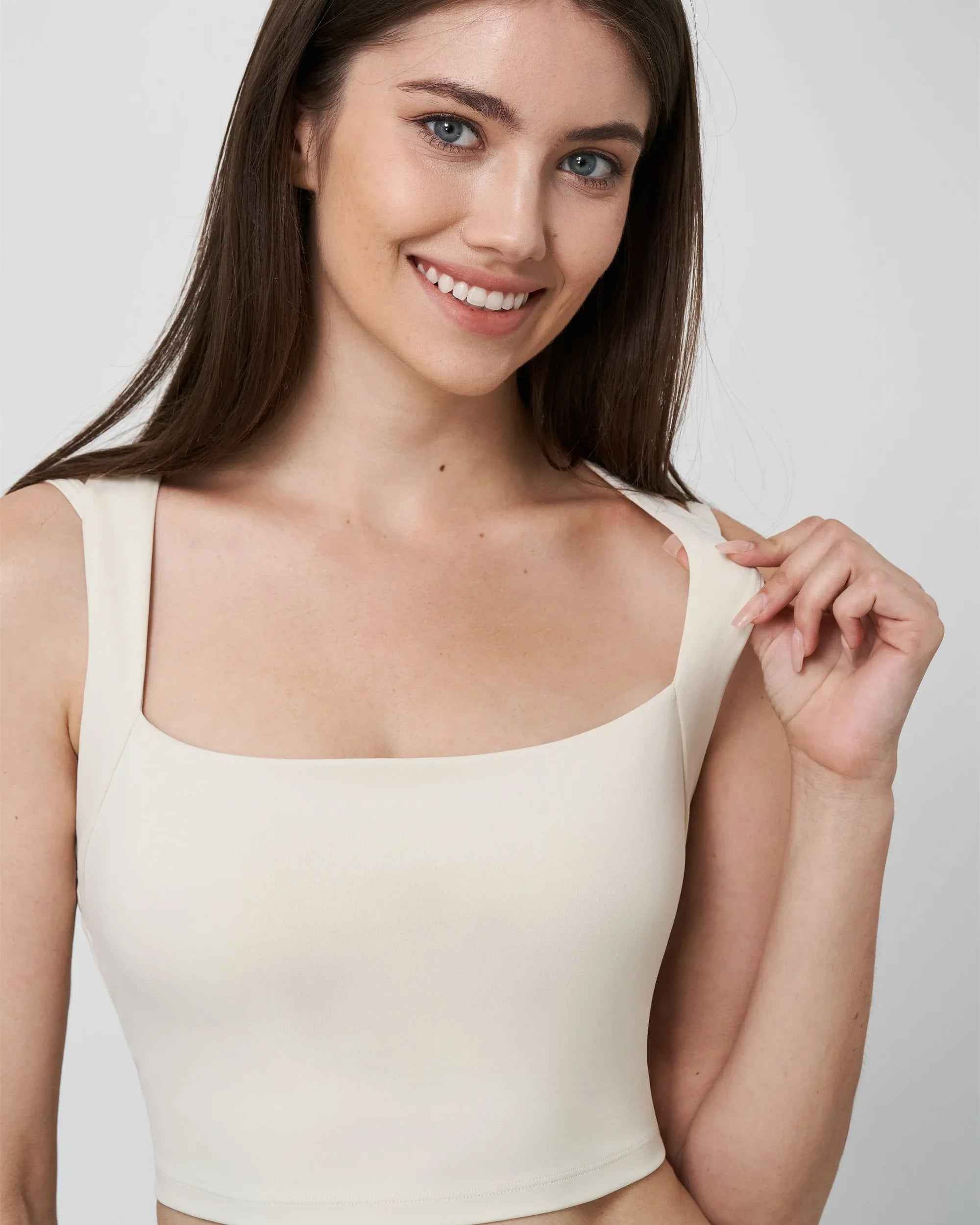 Bare-Feel Cross-Back Yoga Sports Bra