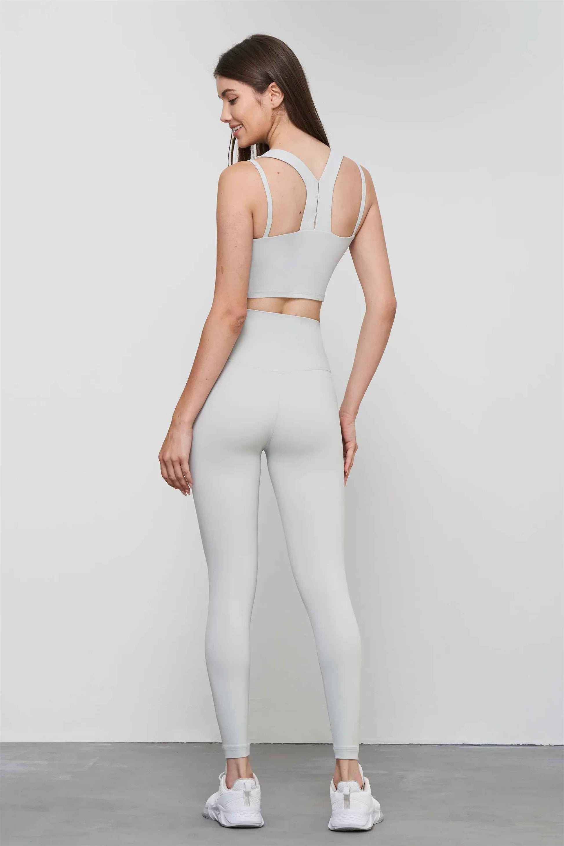 Bare-Feel Cross-Back Yoga Sports Bra