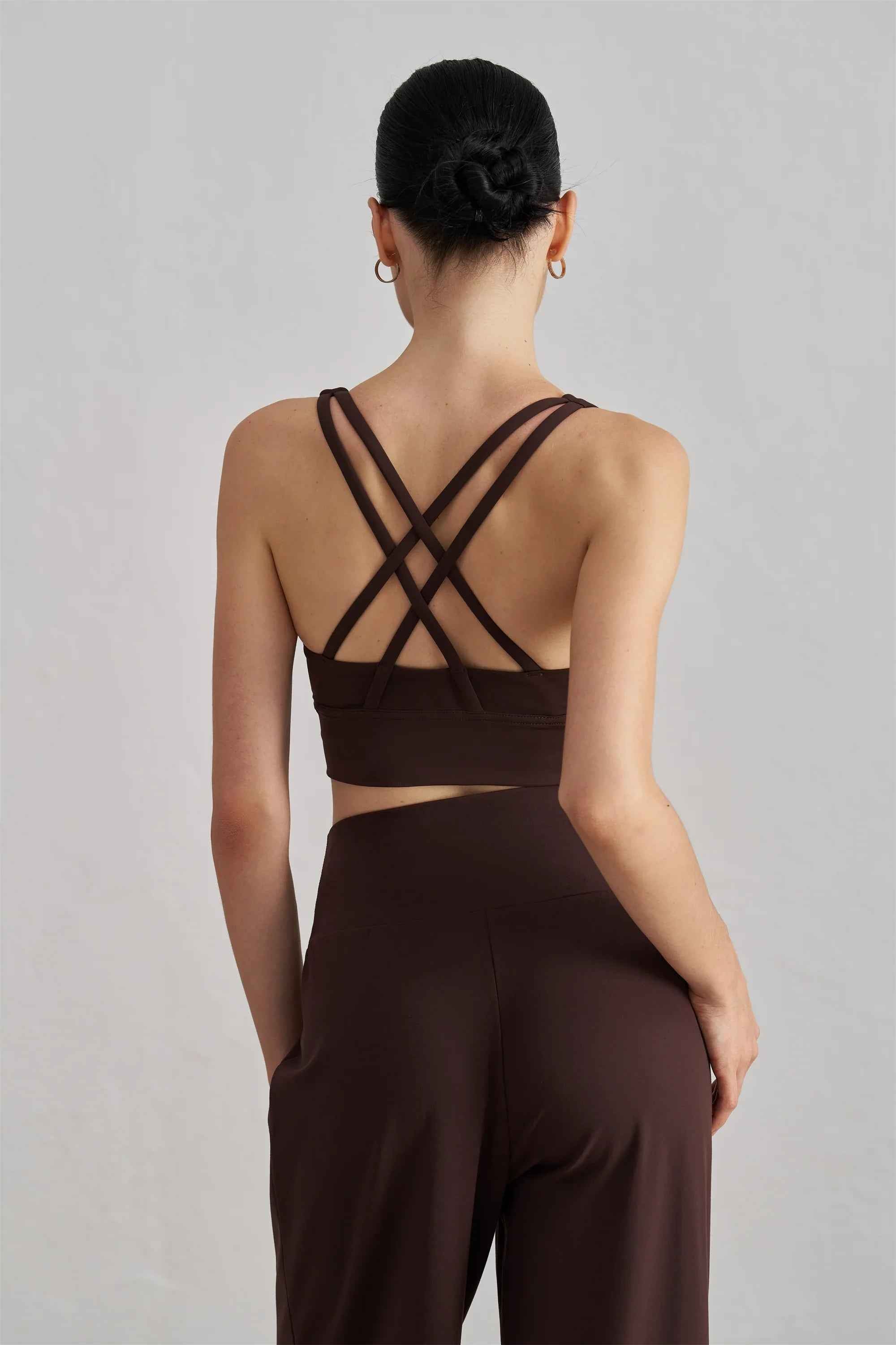 Cross-Back Sculpting Yoga Sports Bra