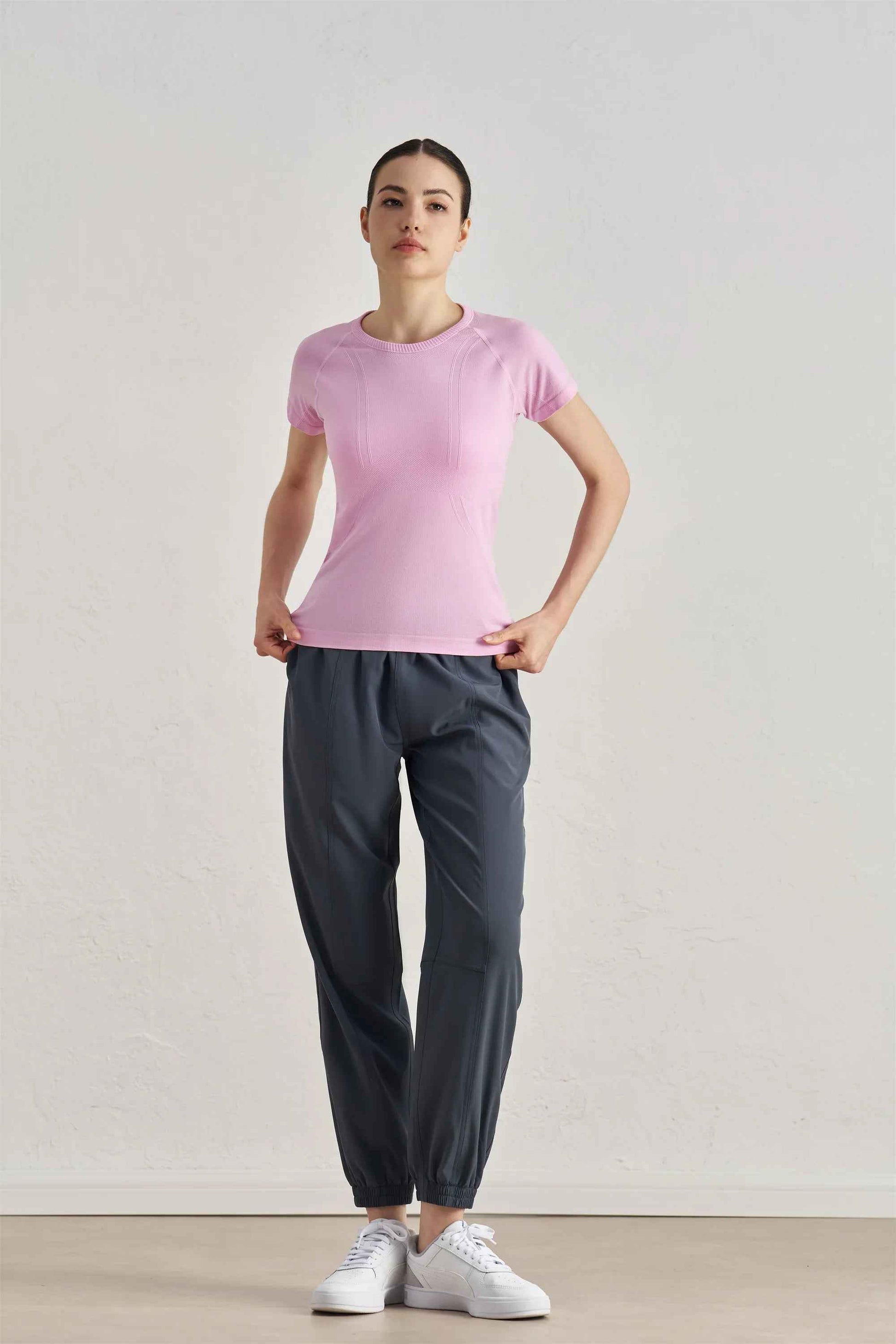 Women’s Seamless Anti-Bacterial Top
