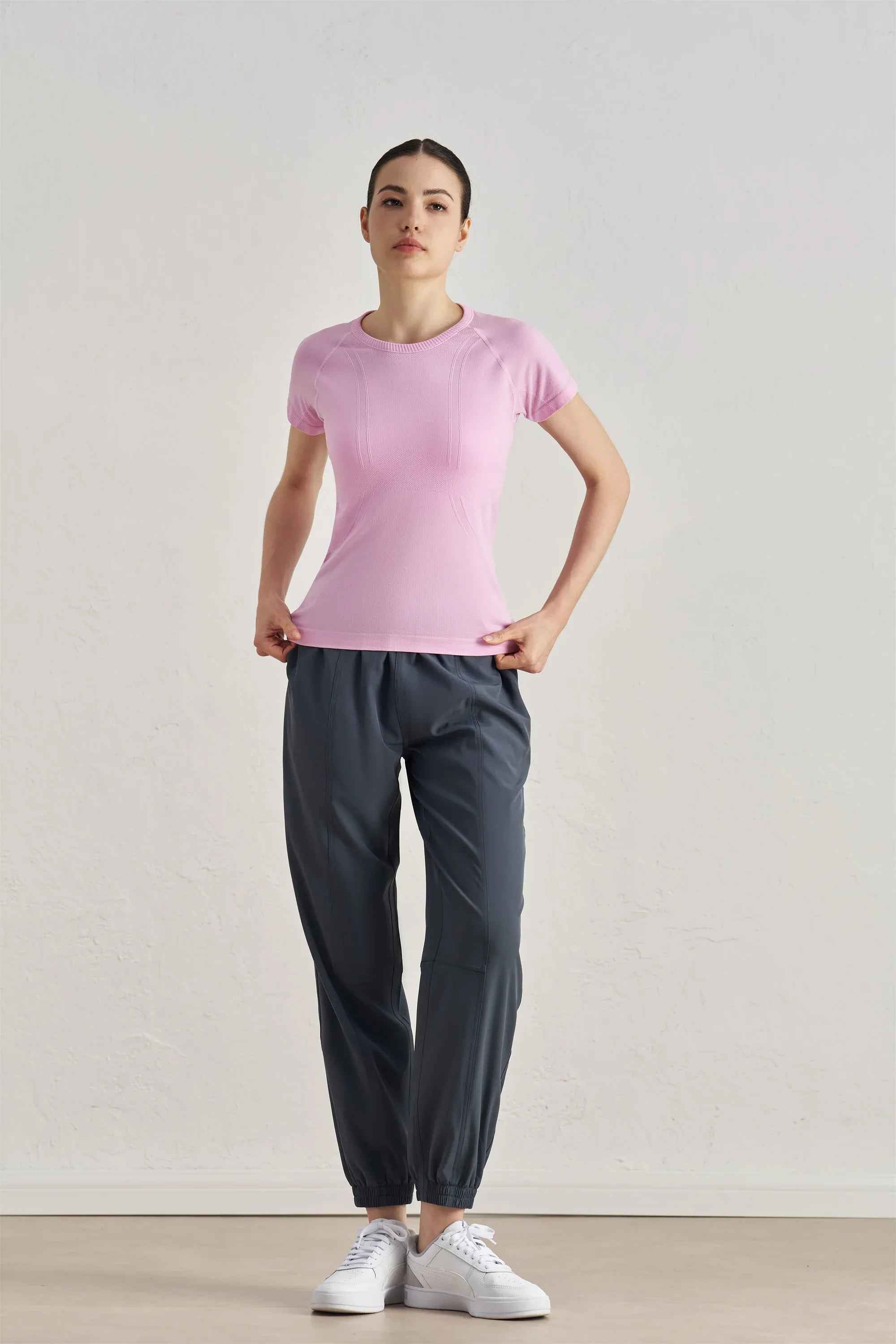 Women’s Seamless Anti-Bacterial Top