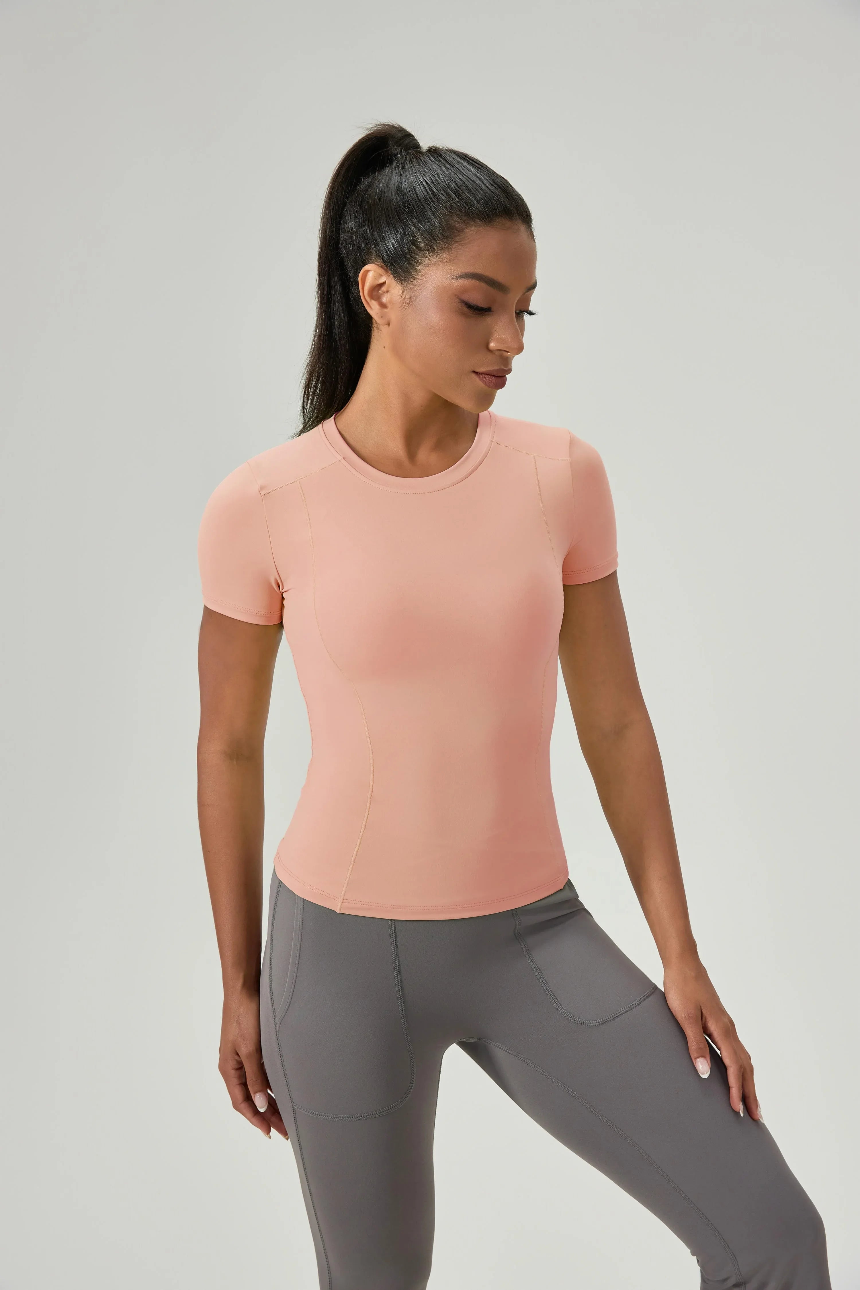 Scoop-Neck Seamless Crop Tee