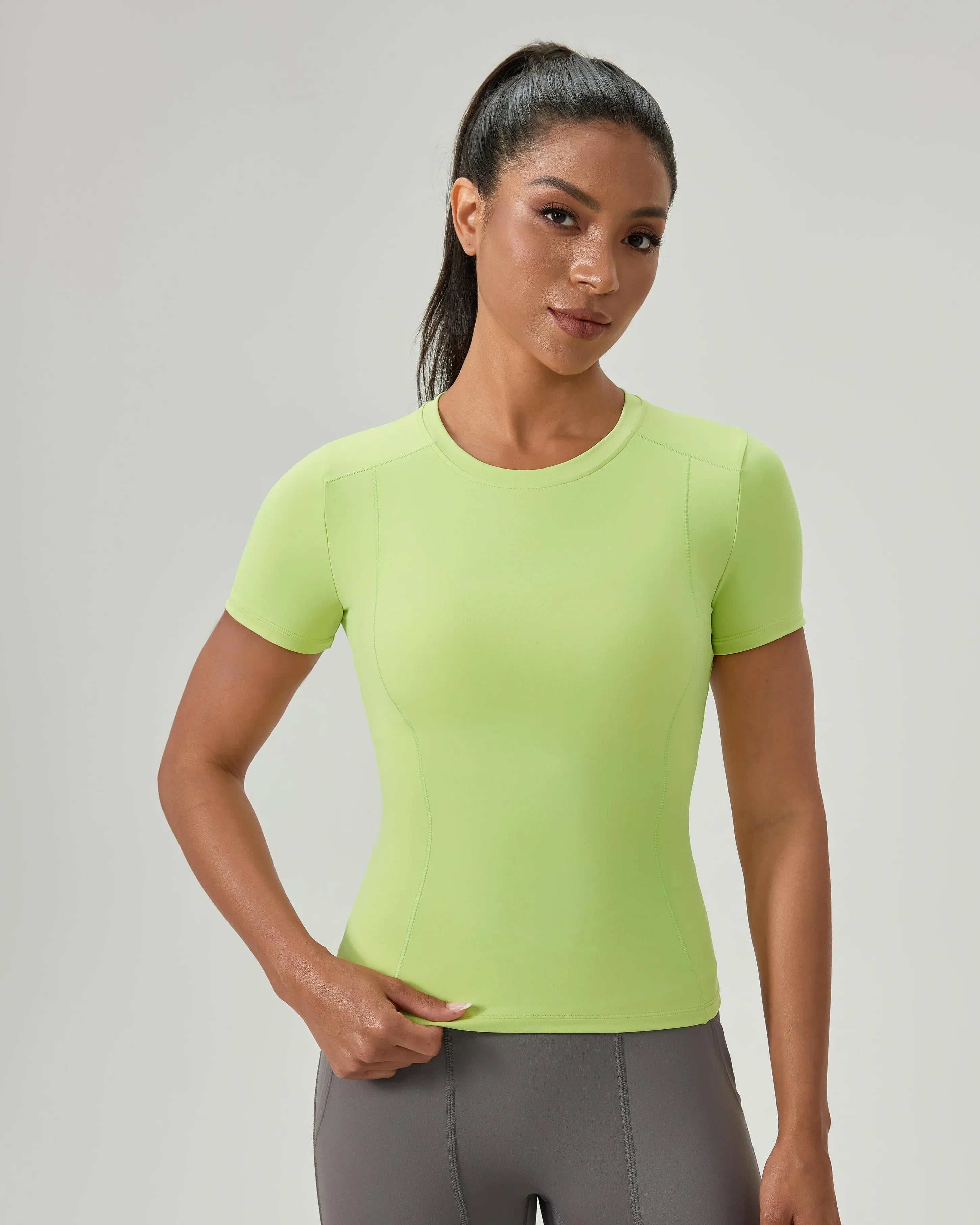 Scoop-Neck Seamless Crop Tee