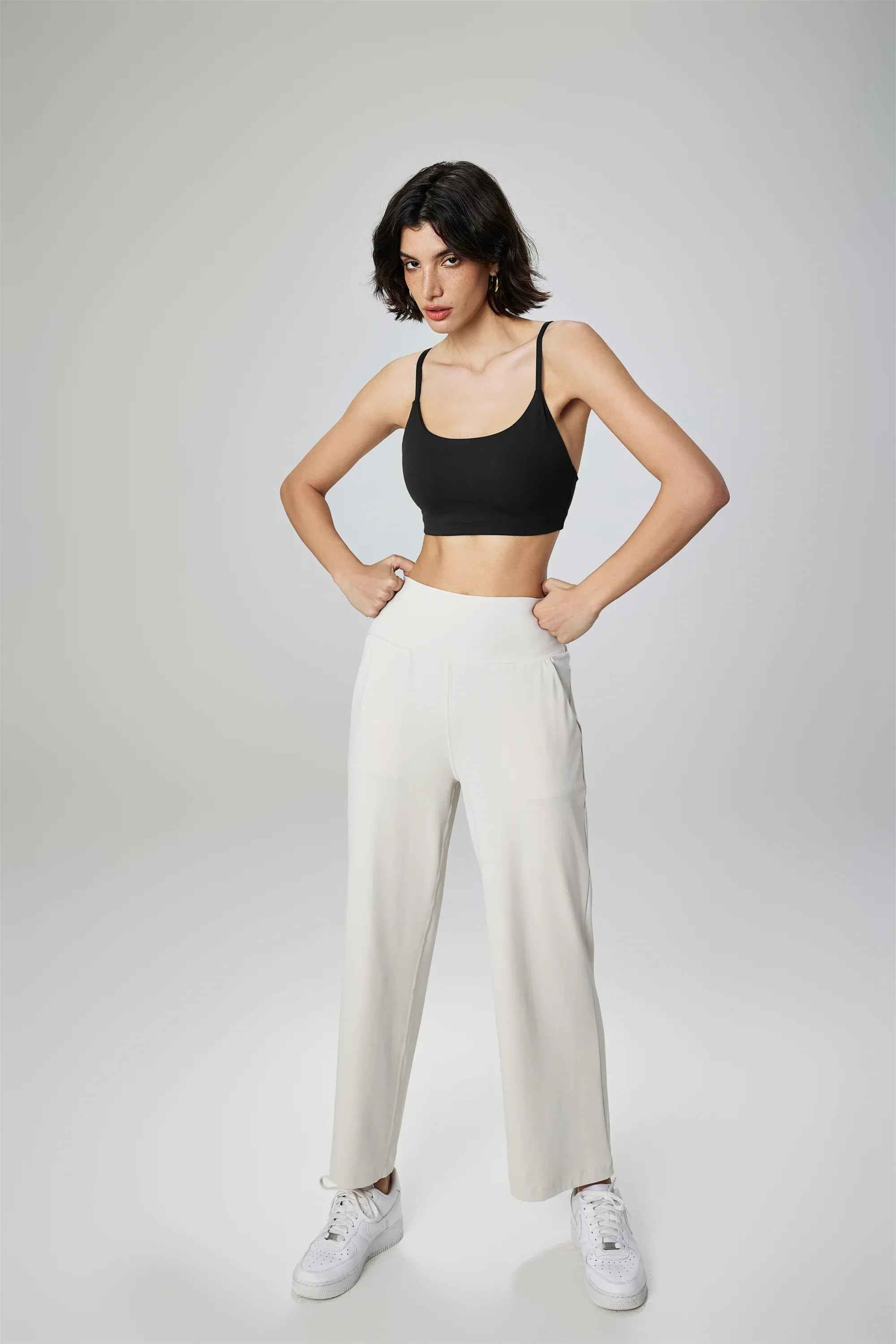Strappy U-Neck Sports Bra Tank