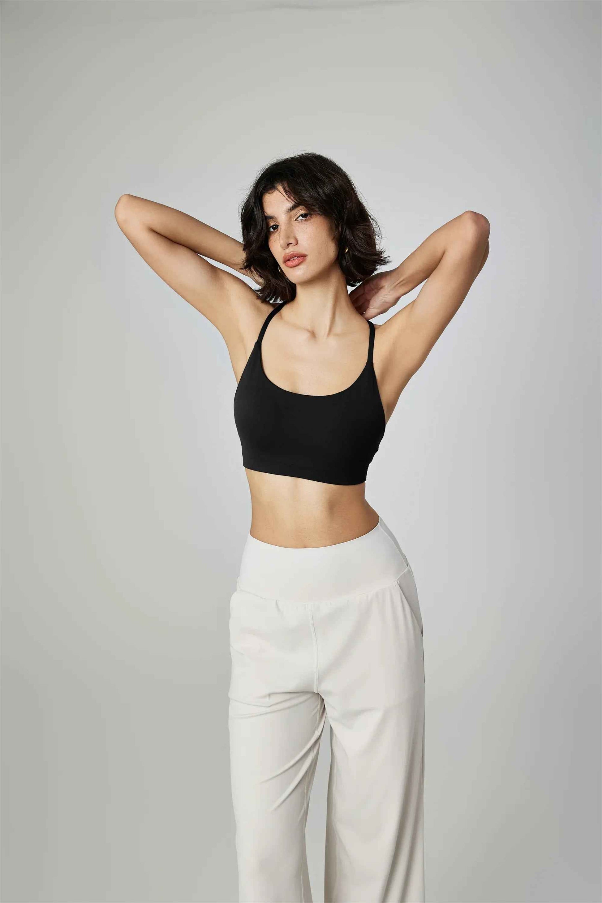 Strappy U-Neck Sports Bra Tank