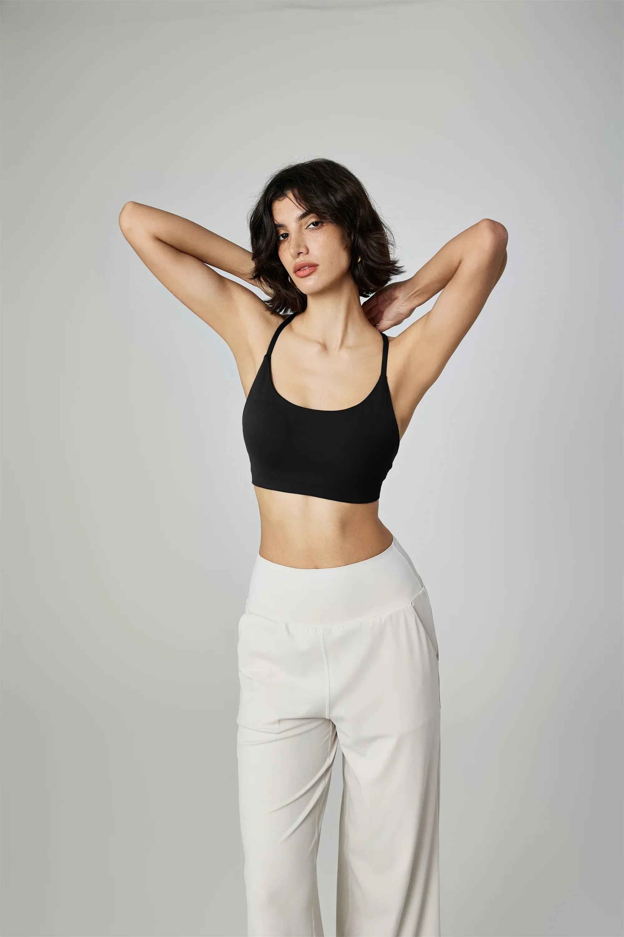Strappy U-Neck Sports Bra Tank