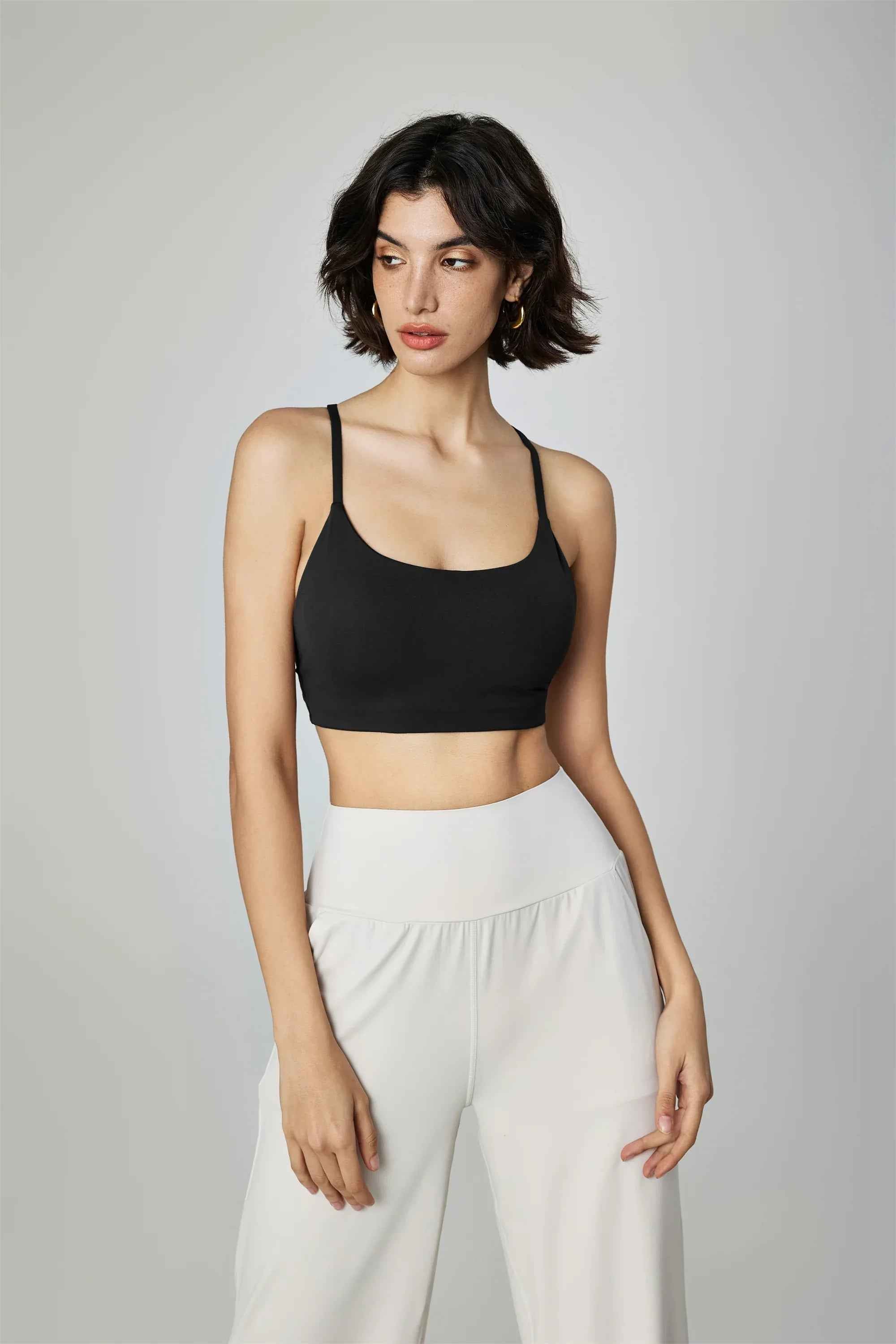 Strappy U-Neck Sports Bra Tank